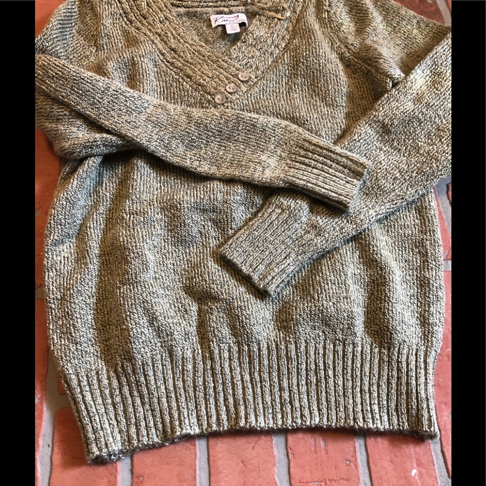 Kim Rogers sweater - Picture 2 of 4